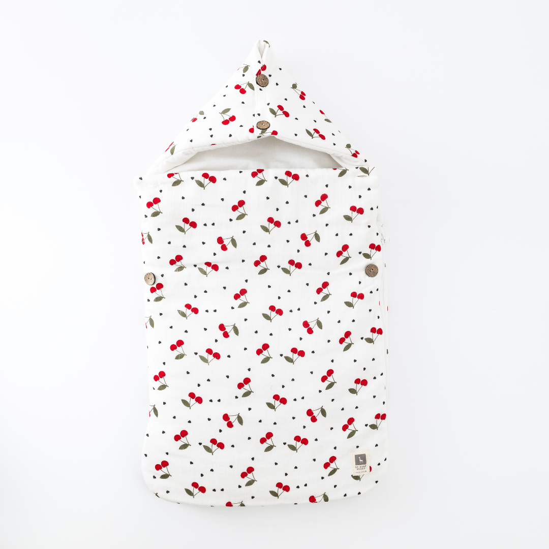 Zoey Baby Carrier Nest BlushBerry Baby Carrier Nest,Carrying Nest Bag Portable Travelling Bed for Infants for 0-4 Months