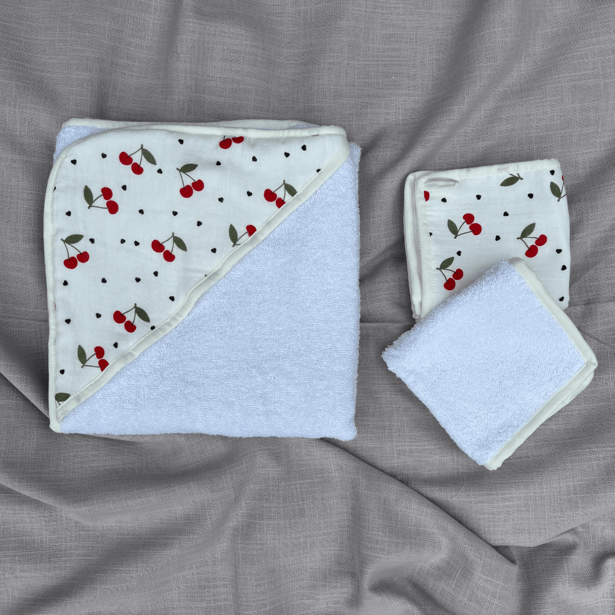 Zoey Hooded towel With Set of 2 Napkins Blushberry Muslin Hooded Towel (Can be Personalised)