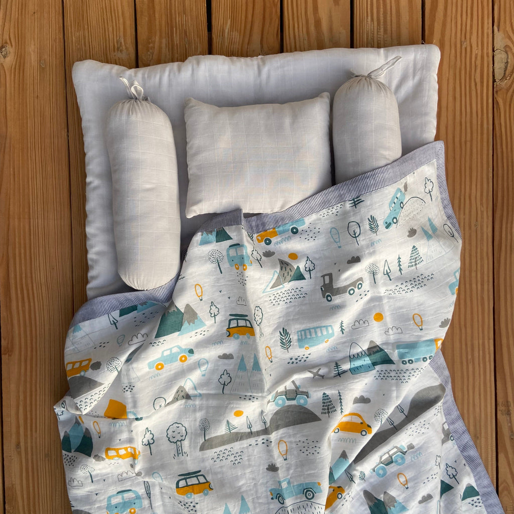 Zoey bedding set Little Campers Mini Bedding Set (Organic Muslin 0-1 Year)