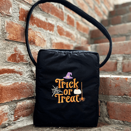 Zoey duffle bag Trick or Treat Sling Bag