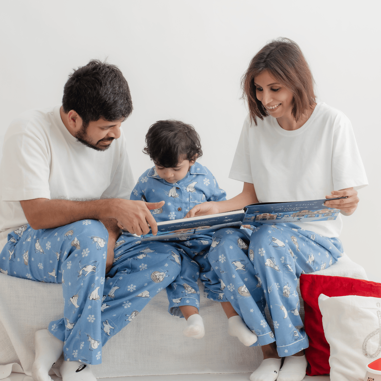 Zoey night suit Arctic Hugs Flannel Cotton Children Pyjama Set – Nightsuit